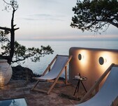Arid A/01 Wall Light / 8 Finishes